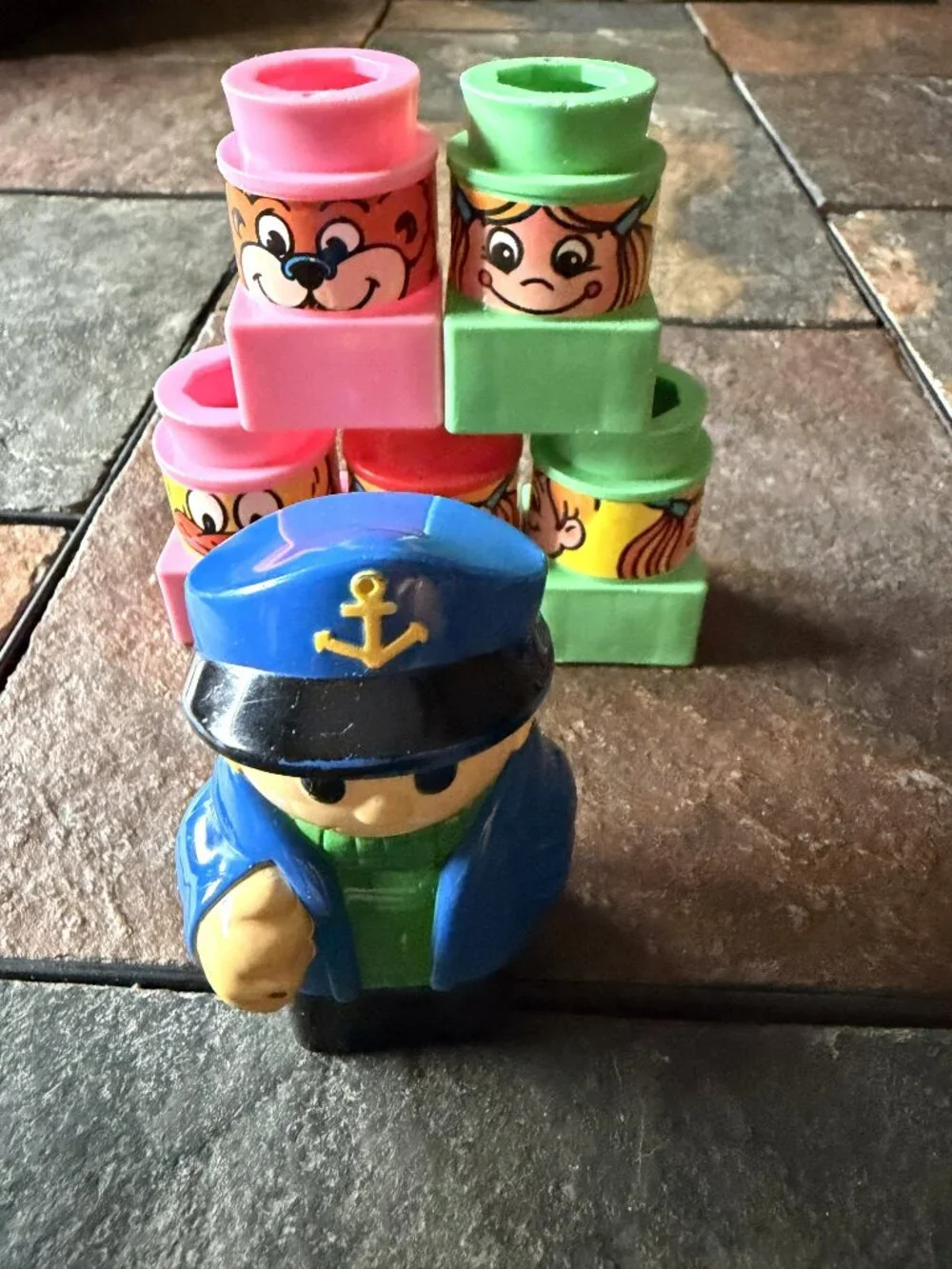Vintage 1980s Mega Bloks figure lot - captain sailor & face blocks (Ritvik)